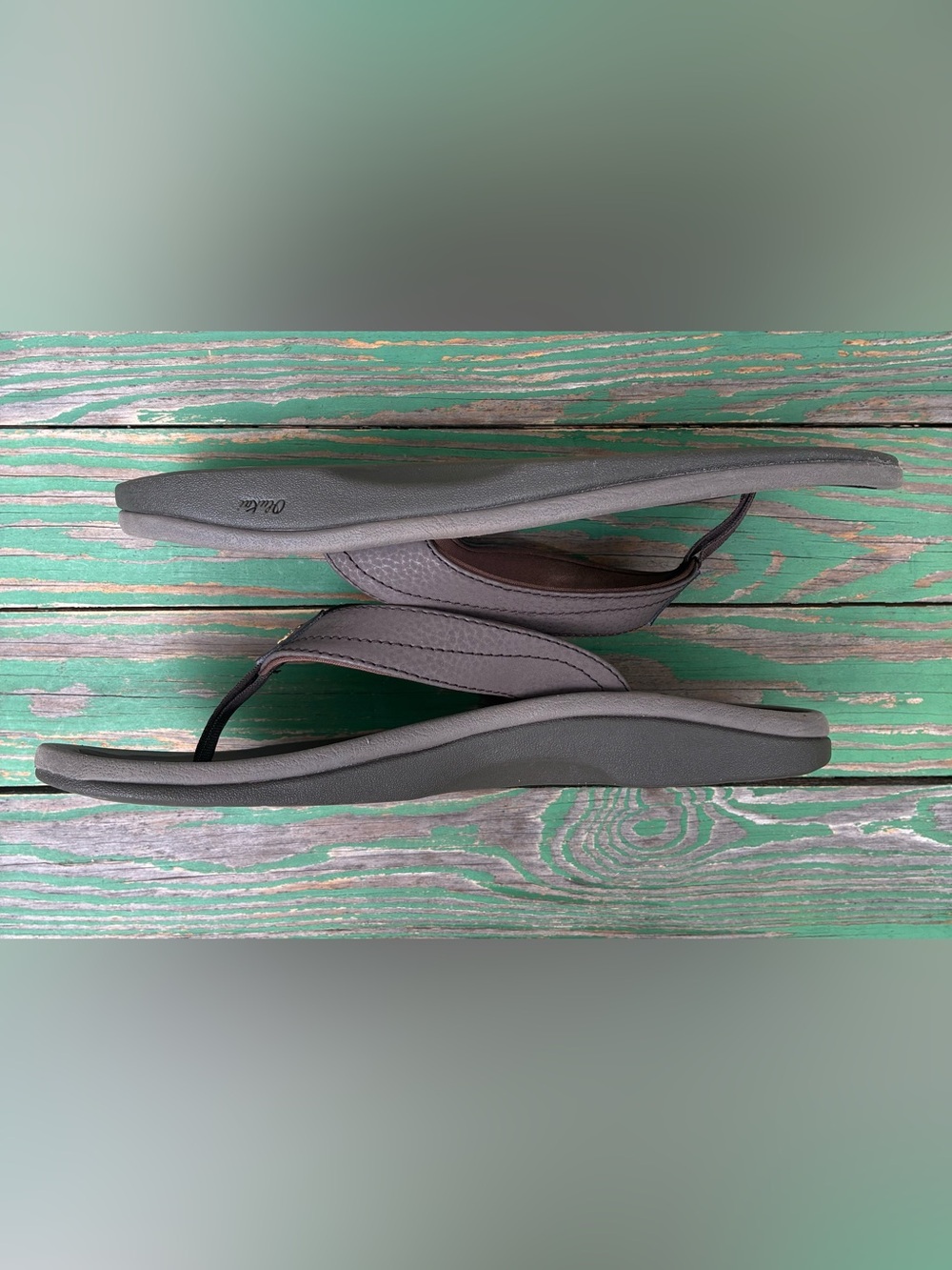 OluKai OHANA Womens Sz 8 Slip On Thong Sandals Brown Flip Flop Beach Summer - Picture 12 of 16